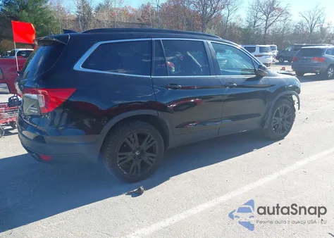 2021 Honda Pilot Awd Special Edition z USA, uszkodzony, nr VIN 5FNYF6H20MB044467